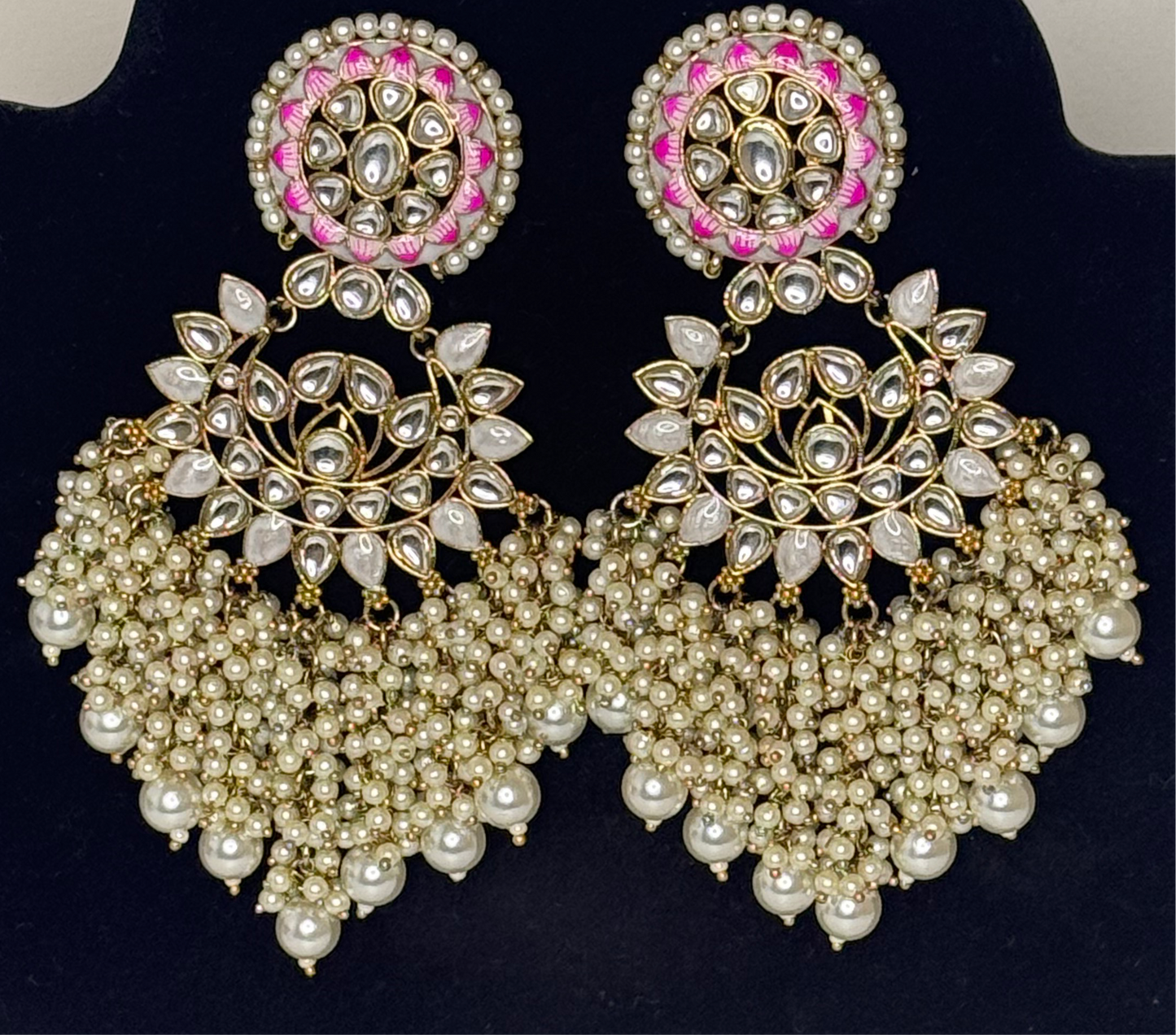Grey ‘Aleesha’ Earrings