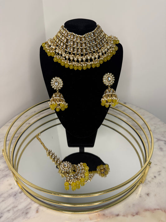 ‘Rani’ Yellow Choker Set