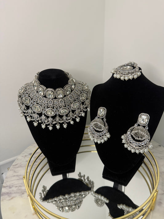 ‘Crystal’ Jewellery Set