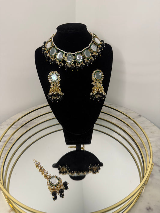 ‘SJ’ Black Kundan Set